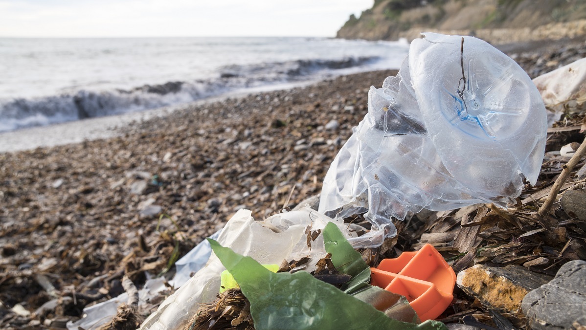 Action on plastic pollution: from start-up to acceleration