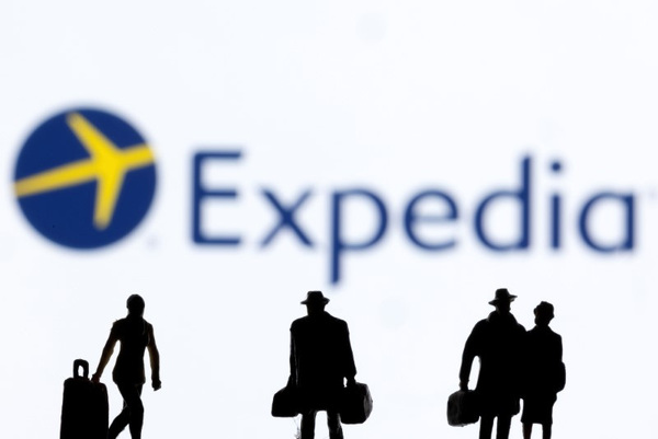 Expedia jumps as optimism over profit beat overrides demand warning