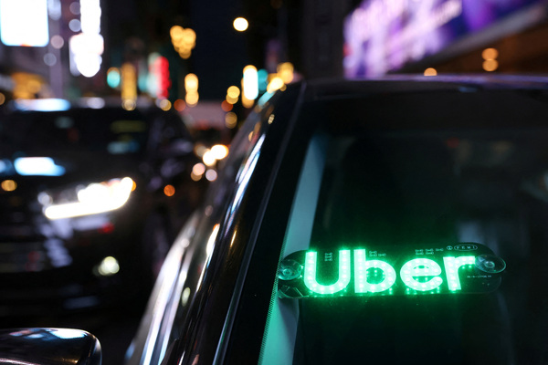 Dutch privacy watchdog fines Uber for sending drivers' data to U.S.