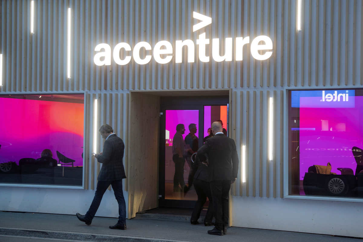 Accenture beats quarterly revenue estimates on strong demand for genAI services