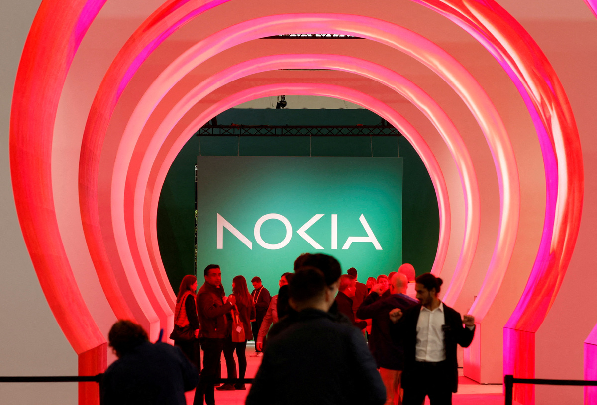 China curbs use of Nokia and Ericsson in telecoms networks, FT reports