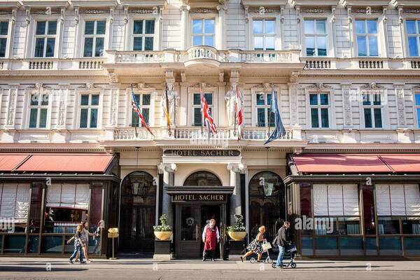 Transforming credit risk management with technology & artificial intelligence