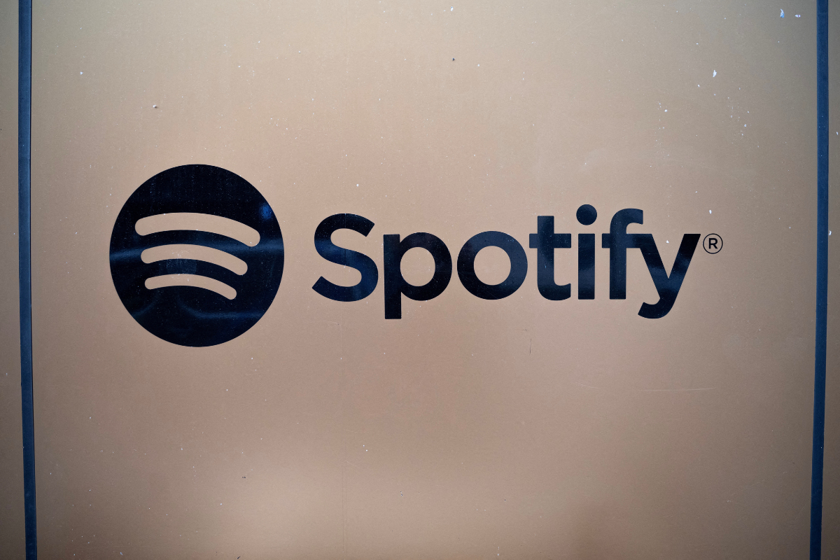 Spotify launches 'narrated articles' from publications like The Atlantic, Vogue
