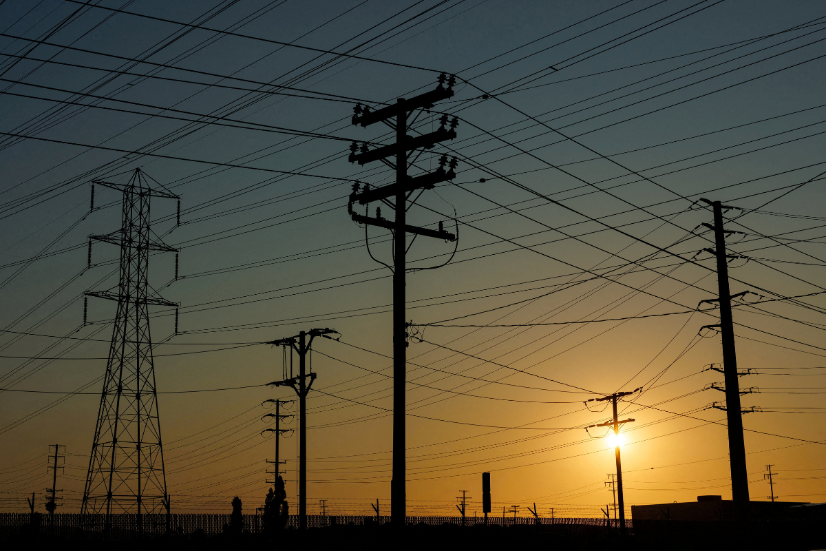 Trump set to expand power cost pledge on data centers