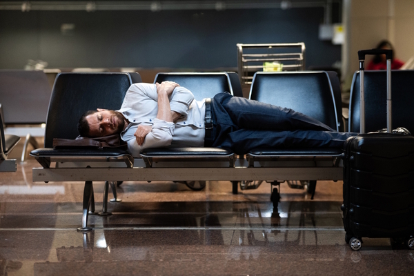 Navigating jet lag as a business traveller: The impact of flight direction and arrival time