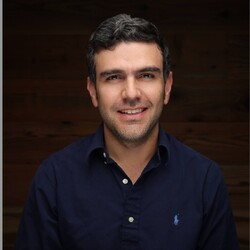 Roberto Robles Roberto Robles
